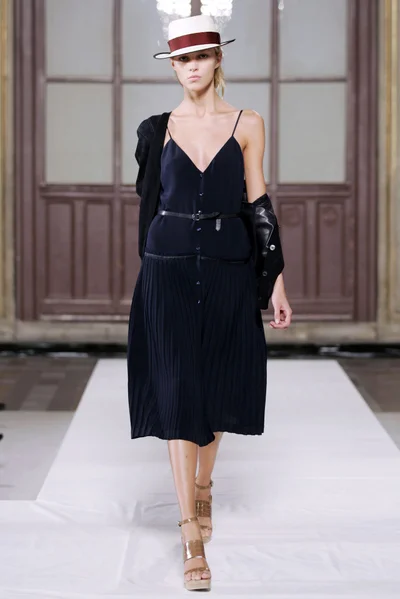 Look 16